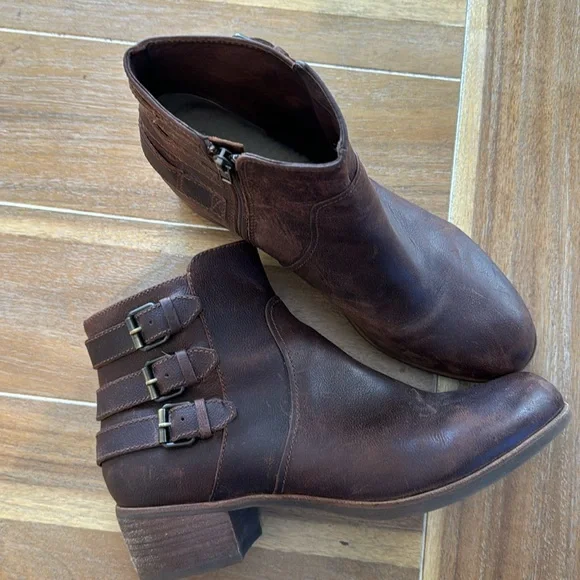 UGG | Volta Leather Buckle Booties | Size 11 - Picture 1 of 3
